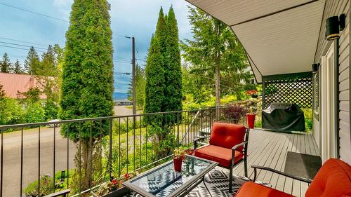 5147 Tallington Drive, Celista, BC 