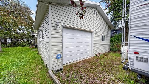 1830 Kokanee Crescent, Cranbrook, BC - Outdoor With Exterior