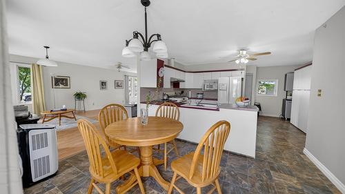 1830 Kokanee Crescent, Cranbrook, BC - Indoor Photo Showing Dining Room