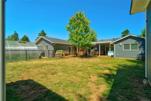 375 Temple St, Parksville, BC 