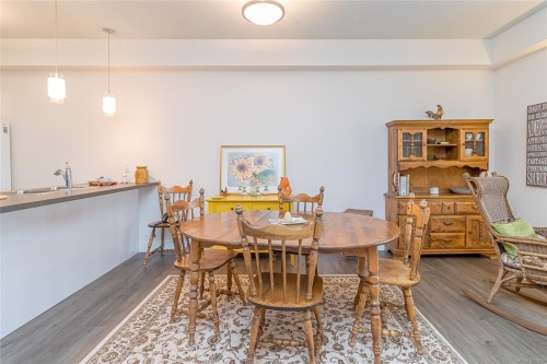 #303-5822 Garden St, Duncan, BC - Indoor Photo Showing Dining Room