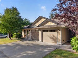 #51-2728 1st St Courtenay, BC V9N 4A4