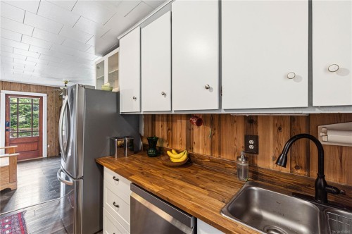 980 Poplar Way, Whiskey Creek, BC 