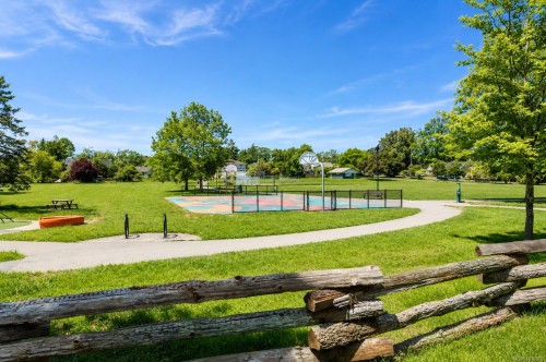 1736 Cedar Hill Cross Rd, Saanich, BC 