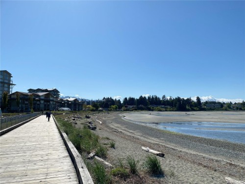 #38-150 Corfield St North, Parksville, BC 