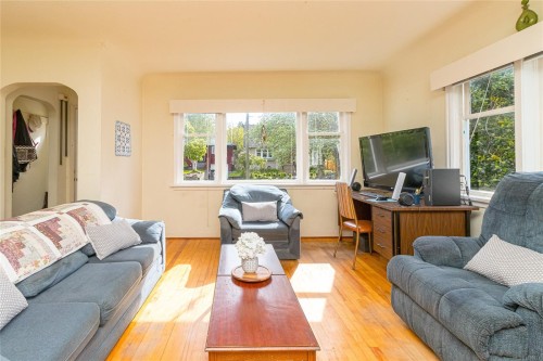 336 Irving Rd, Victoria, BC 