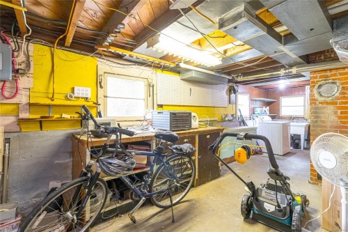336 Irving Rd, Victoria, BC 