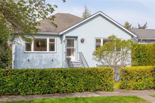 336 Irving Rd, Victoria, BC 