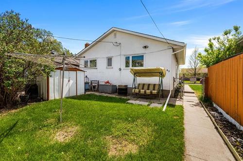 63 Teakwood Ave, Winnipeg, MB 