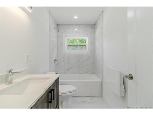 1236 Pleasant Dr, Minto, NB 