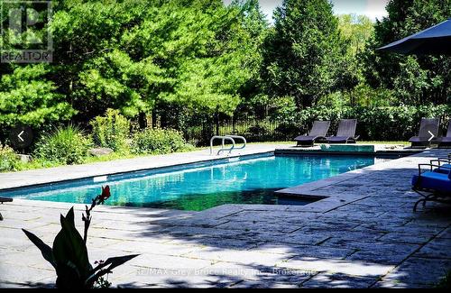 3476 Garden Of Eden Road, Clearview, ON 