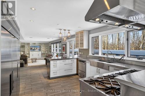 3476 Garden Of Eden Road, Clearview, ON 