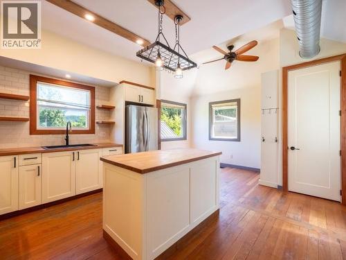 6896 Drake Street, Powell River, BC 