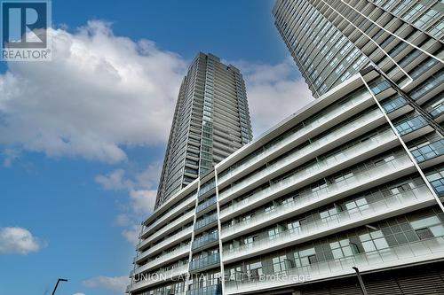 1002 - 30 Upper Mall Way, Vaughan, ON 