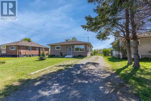 8 Dawson Ave, Sault Ste. Marie, ON - Outdoor