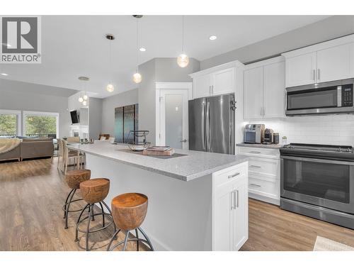 3359 Cougar Road Unit# 71, West Kelowna, BC - Indoor Photo Showing Kitchen With Stainless Steel Kitchen With Upgraded Kitchen