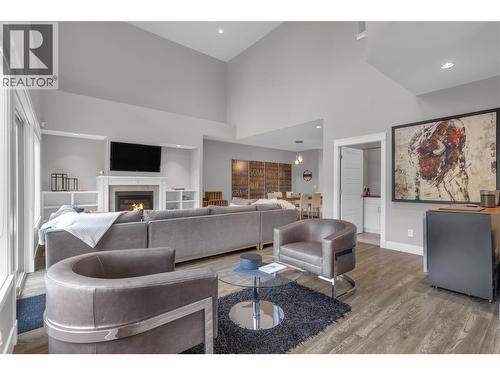 3359 Cougar Road Unit# 71, West Kelowna, BC - Indoor Photo Showing Living Room With Fireplace