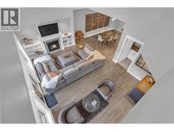 soaring ceilings - 