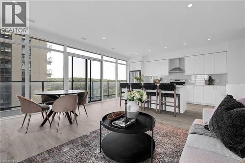 50 GRAND Avenue S Unit# 1702  Cambridge, ON N1S 0C2