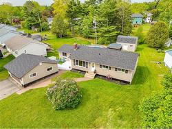 281 Canterbury DR  Fredericton, NB E3B 4M2