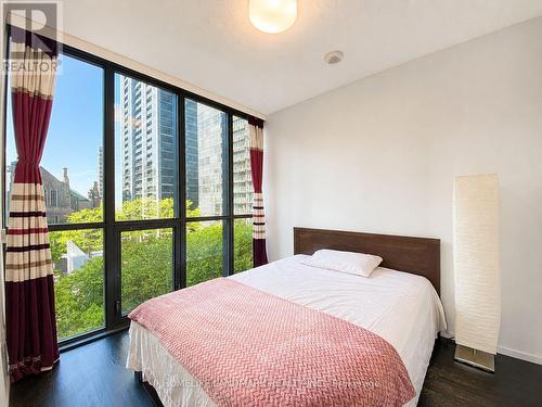 606 - 101 Charles Street E, Toronto, ON - Indoor Photo Showing Bedroom