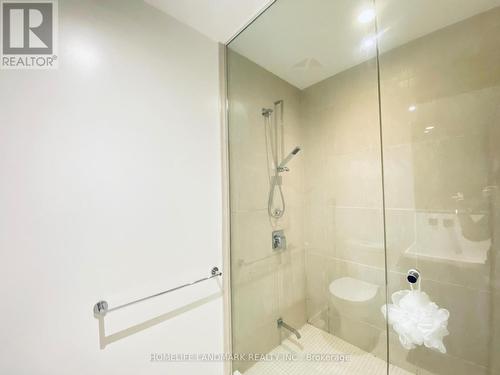 606 - 101 Charles Street E, Toronto, ON - Indoor Photo Showing Bathroom