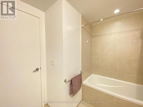 606 - 101 Charles Street E, Toronto, ON - Indoor Photo Showing Bathroom