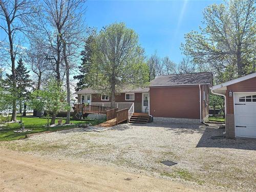 2 Weeping Birch Avenue, Gimli Rm, MB - Outdoor