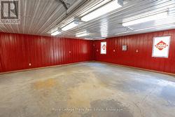 Stunning oversized 2 car Garage - 