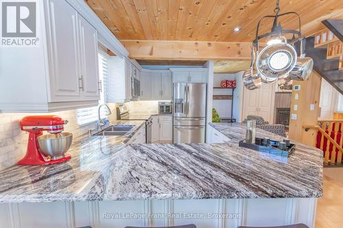 Open Concept kitchen - 1291 South Wilberforce Road, Highlands East (Monmouth), ON 