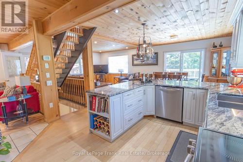1291 South Wilberforce Road, Highlands East (Monmouth), ON 