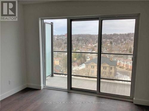 1304 - 15 Glebe Street E, Cambridge, ON - Indoor Photo Showing Other Room