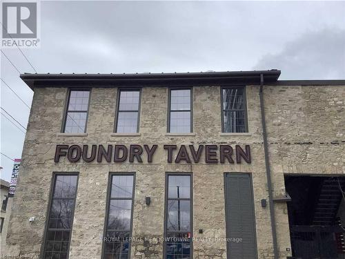 1304 - 15 Glebe Street E, Cambridge, ON - Outdoor