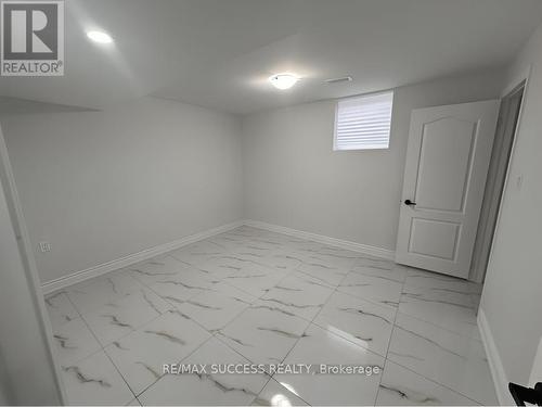 64 Garth Trails Crescent, Hamilton, ON 