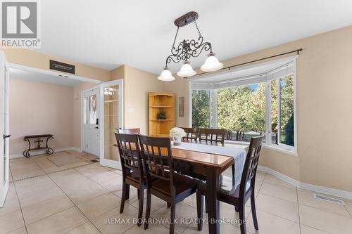 Kitchen w/ Tons of Natural Light - 14 Panandrick View Drive, Ottawa, ON 