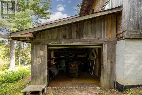 Excellent storage w access into basement - 252 Dunchurch Estates Road, Whitestone (Hagerman), ON 