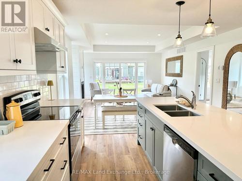 102 Eagle Court, Saugeen Shores, ON 