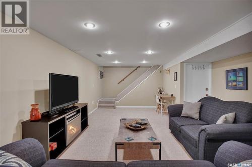 231 Roborecki Crescent, Saskatoon, SK 