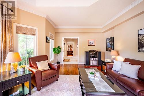 160 Park Drive, Whitchurch-Stouffville, ON 