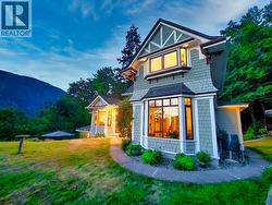 532 PARK Street Nelson, BC V1L 2G9