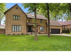 359 ELMGROVE Drive Lakeshore, ON N8N 4H1