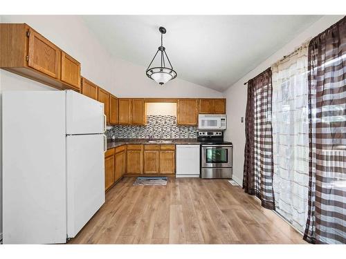 77 Finch Drive, Sarnia, ON 