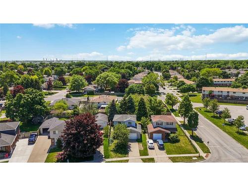 77 Finch Drive, Sarnia, ON 