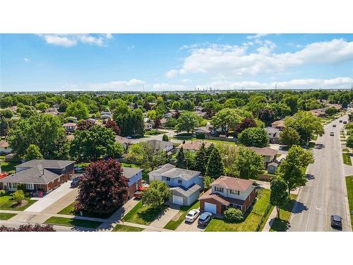 77 Finch Drive, Sarnia, ON 