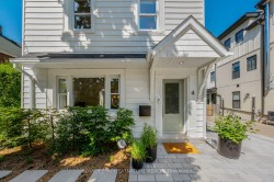 4 Kimberley Avenue Toronto, ON M4E 2Z2