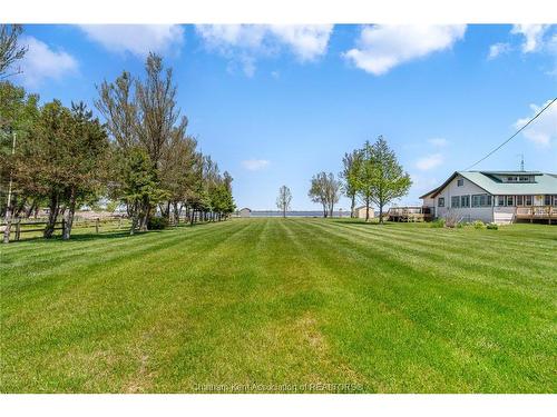 100 Ross Lane, Erieau, ON 