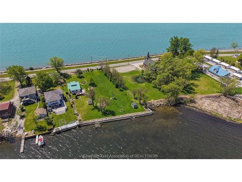 100 Ross Lane, Erieau, ON 