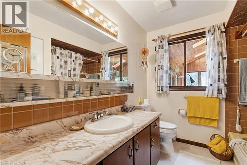 1265 Britannia Road, Burlington, ON - Indoor Photo Showing Bathroom