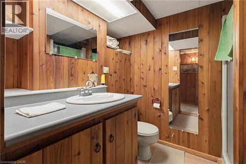 1265 Britannia Road, Burlington, ON - Indoor Photo Showing Bathroom