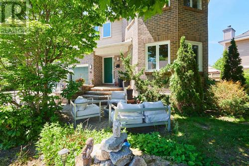 Architectural wall of windows - 22 Terrace Drive, Ottawa, ON 